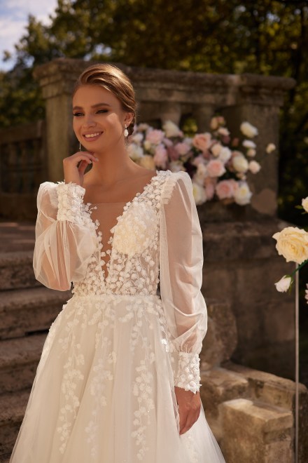https://www.sposa-lia.com/images/stories/virtuemart/product/2) Stacy.jpg